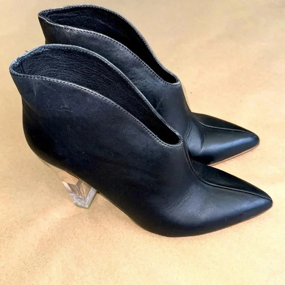 42 Gold Kisses Bootie in Black Leather 7.5 - Picture 3 of 13